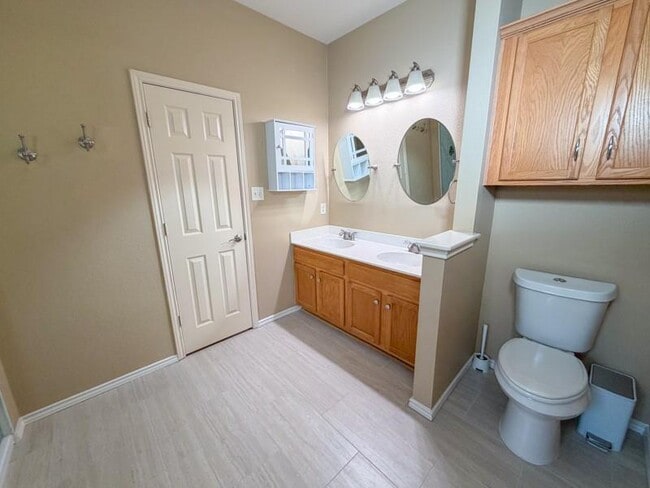 Building Photo - 3230 Arroyo Bluff Ln