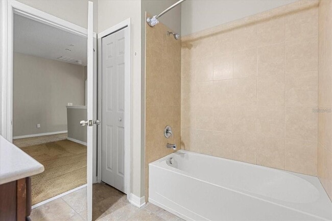 Building Photo - 14235 Desert Haven St