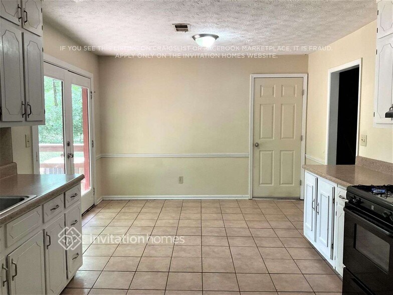 Building Photo - 1396 Candlelite Ln