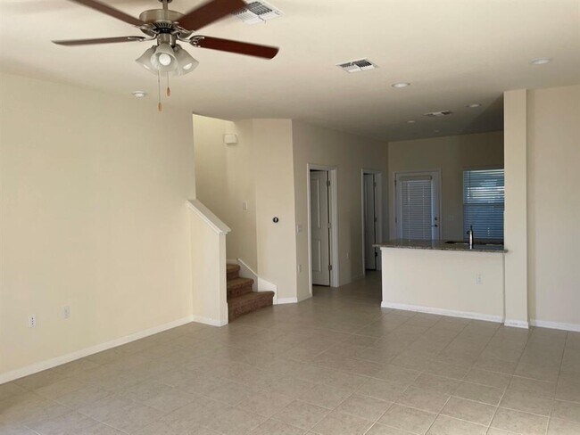 Building Photo - 9610 Morning Iris Dr