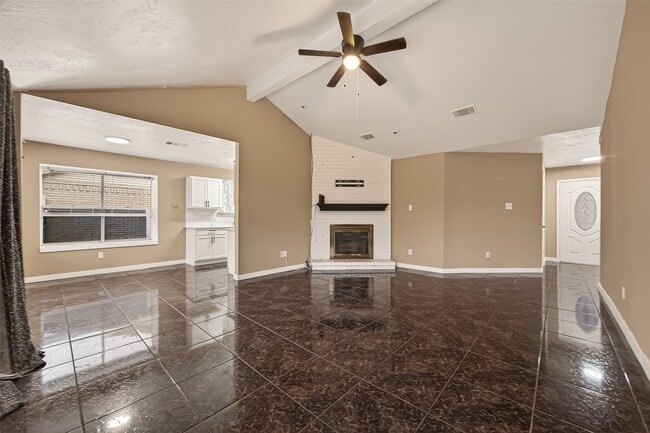 Building Photo - 614 Northaire Dr