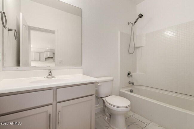 Building Photo - 24409 W Sheraton Ln