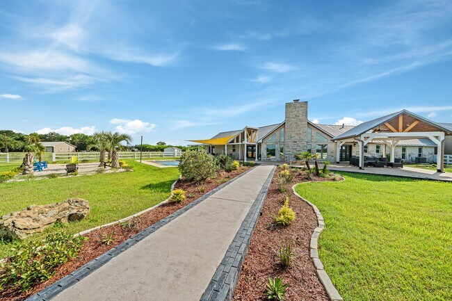 Building Photo - 2644 Linda Ln