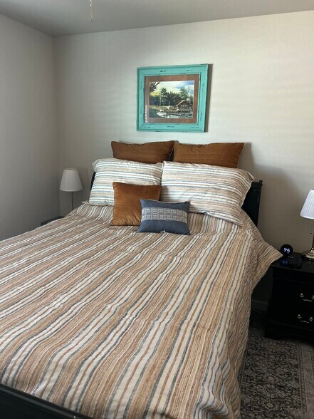 Building Photo - 10177 E La Palma Ave