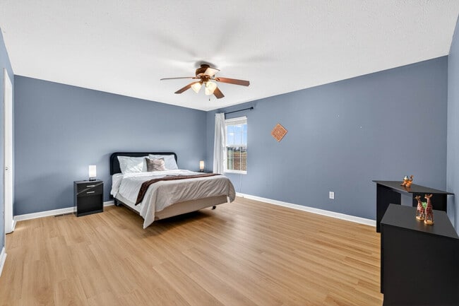 Building Photo - 1961 Creek Bank Dr