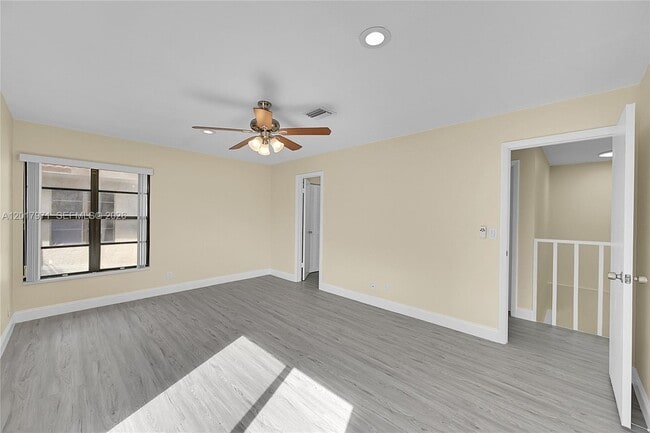 Building Photo - 2532 Coral Springs Dr