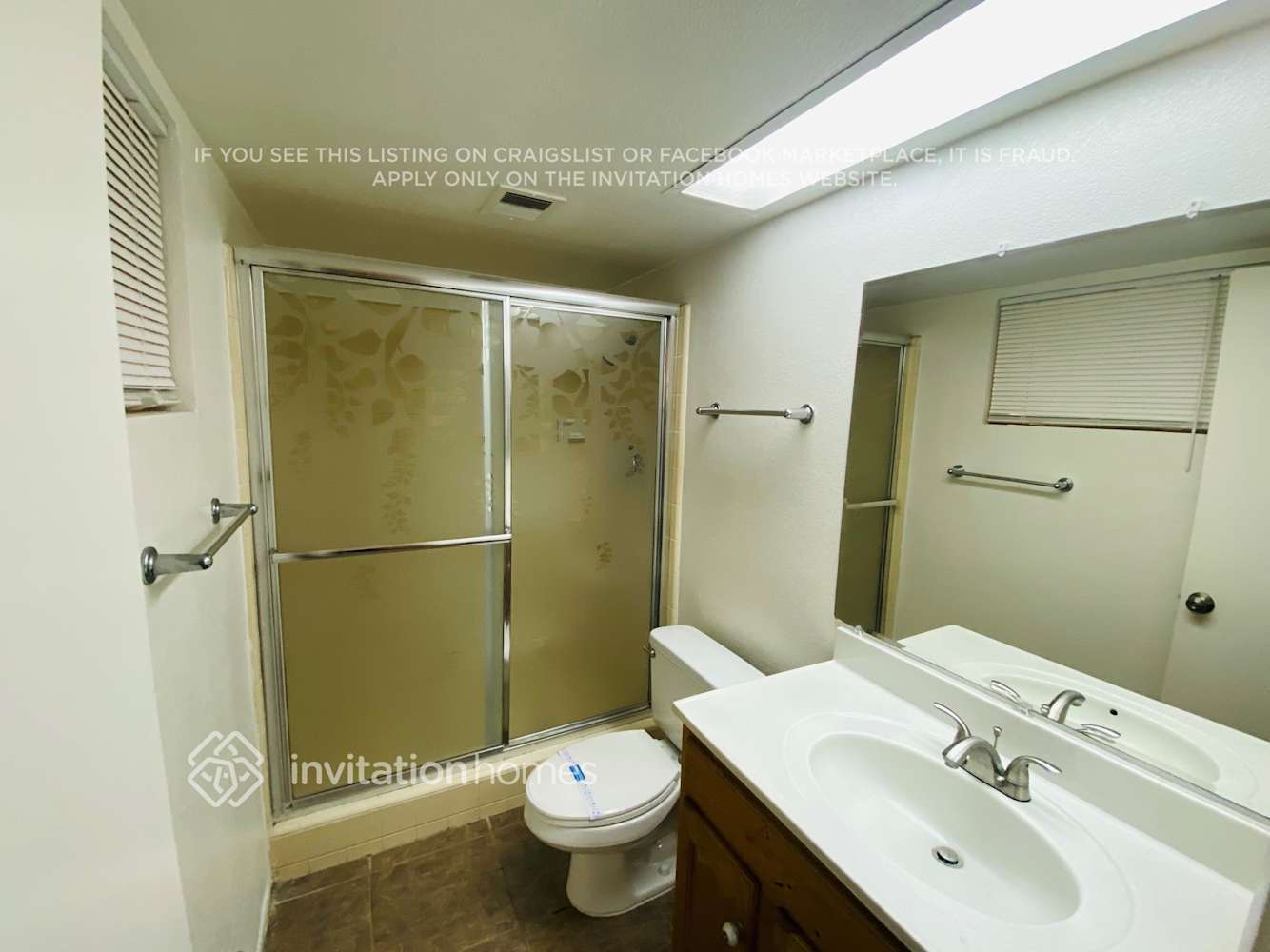 Building Photo - 2576 E Commonwealth Cir