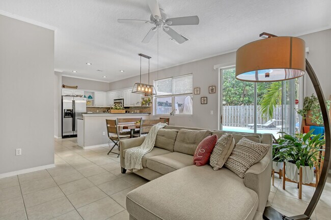 Building Photo - 10751 Oak Bend Way