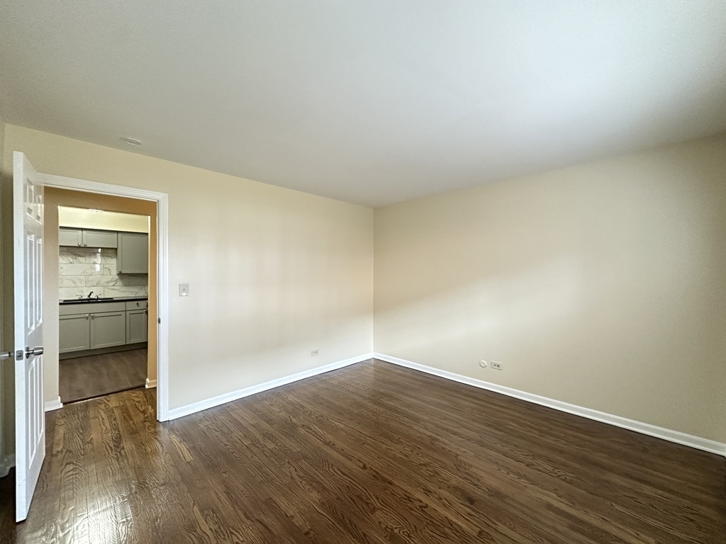 Building Photo - 622 Lincoln Ave