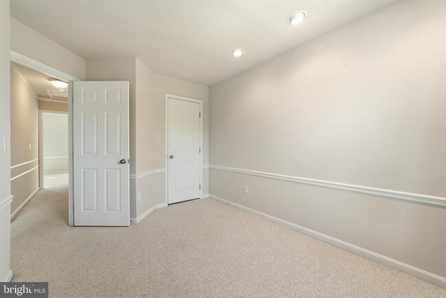 Building Photo - 106 McIlhaney Way