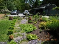 Building Photo - 8 Azalea Ln