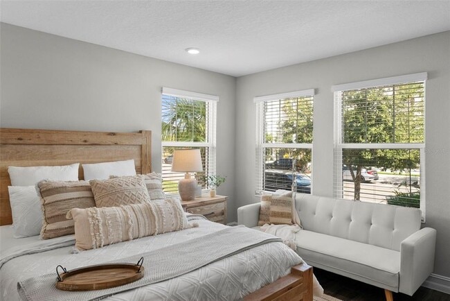 Building Photo - 5351 Bridge St