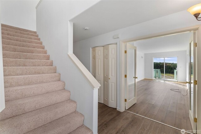 Building Photo - 1029 S Sand Dune Ave SW