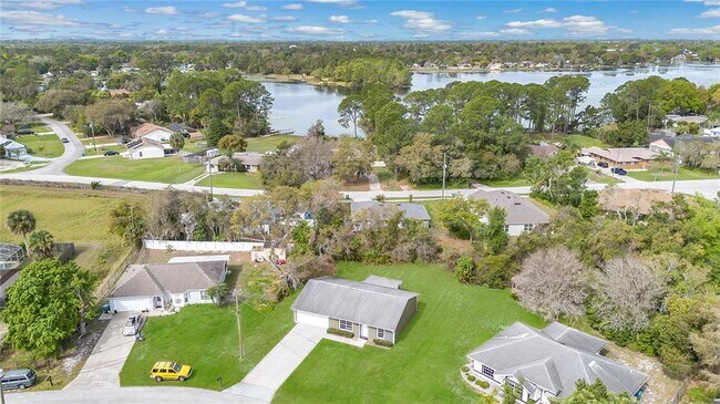 Building Photo - 617 4th Ave N