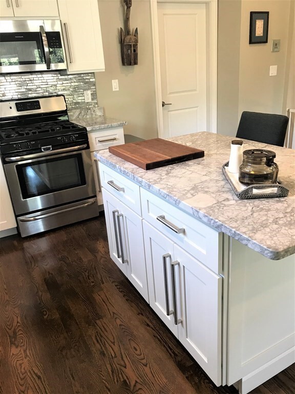 Building Photo - 27 Albion St