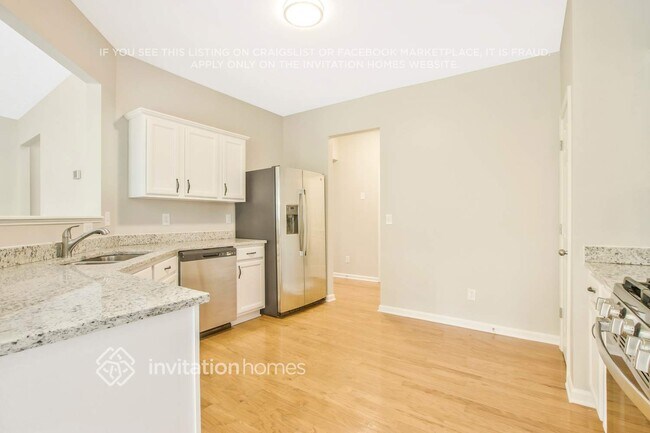 Building Photo - 4221 Lehigh Blvd