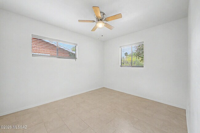 Building Photo - 5120 E Alberta Dr