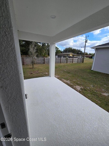 Building Photo - 1640 Elizabeth Ave