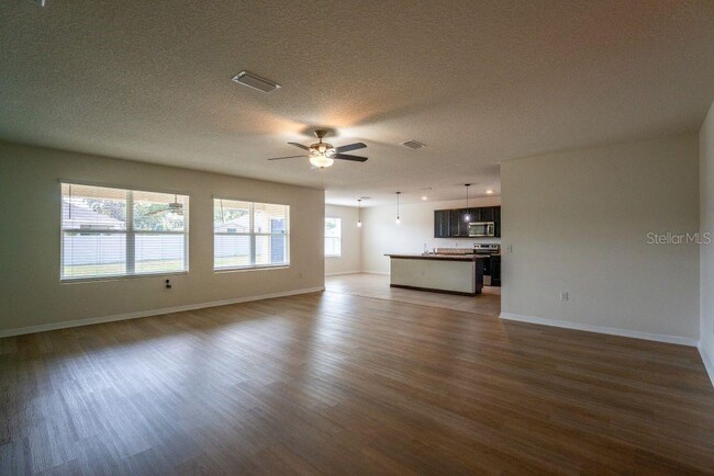 Building Photo - 1556 NE 50th Ter