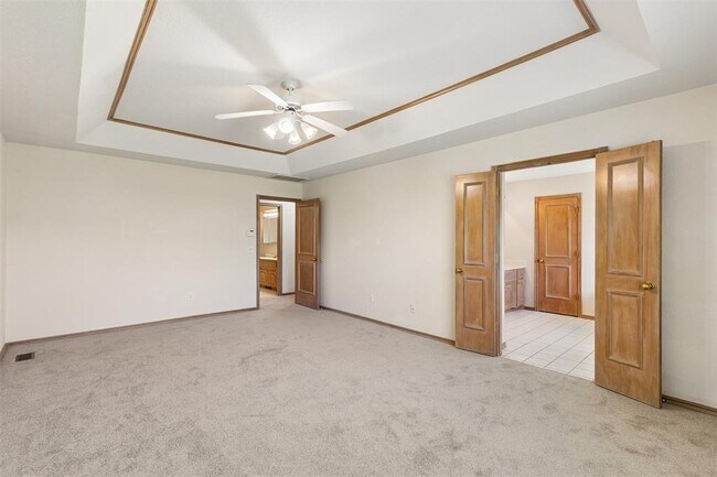 Building Photo - 2725 Blue Quail Pass