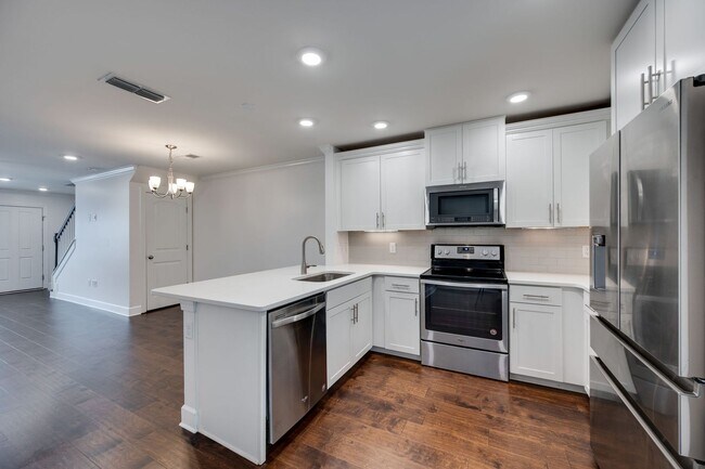 Building Photo - 1135 Lilly Valley Way