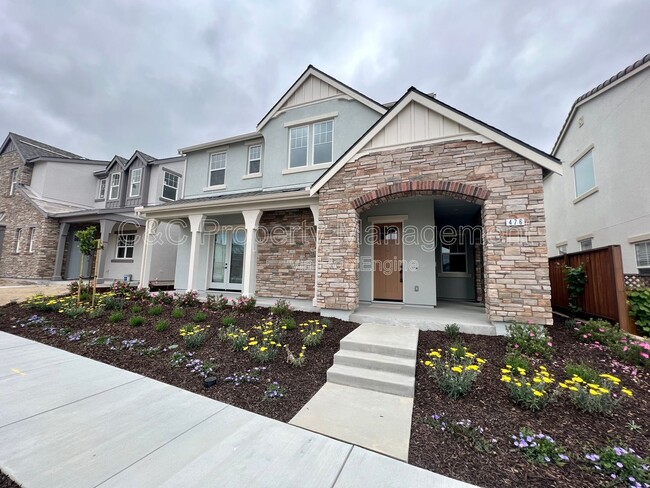 Building Photo - 476 Lassen Wy