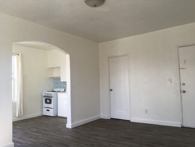 Building Photo - 240 NW 8th Ave