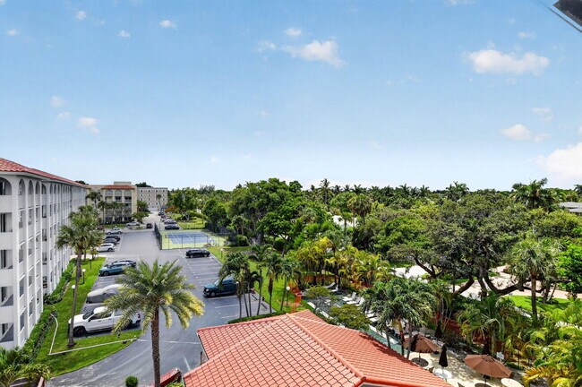 Building Photo - 950 Ponce De Leon Rd