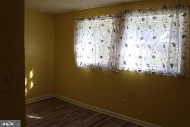 Building Photo - 5702 Goucher Dr