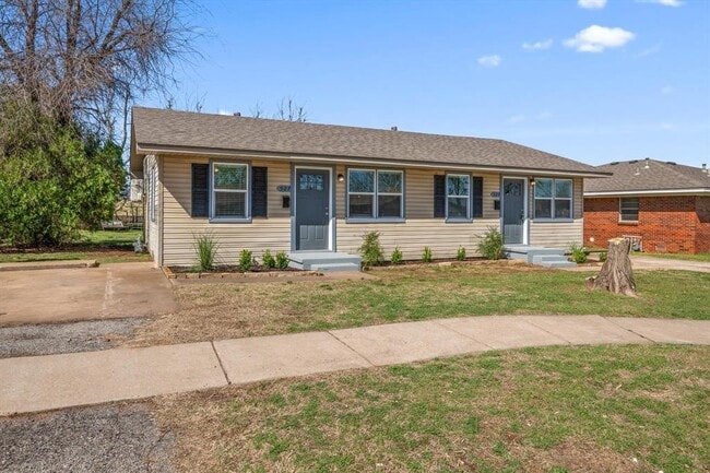 Building Photo - 529 N Baumann Ave