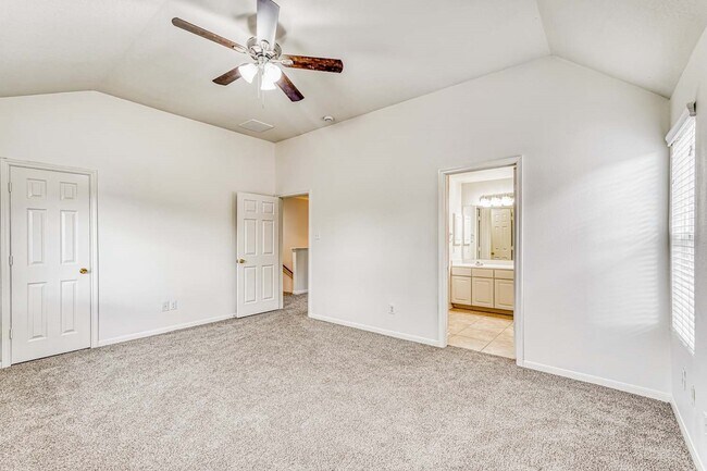 Building Photo - 3514 Barkers Crossing Ave