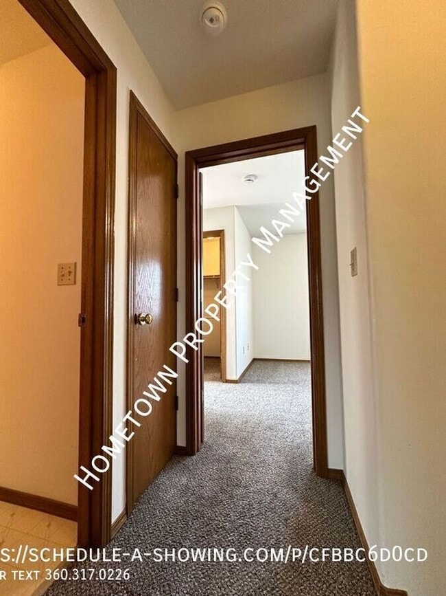 Building Photo - 6039 Thornbury Pl SE