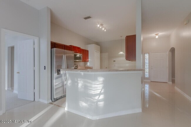 Building Photo - 8038 Welbeck Ln