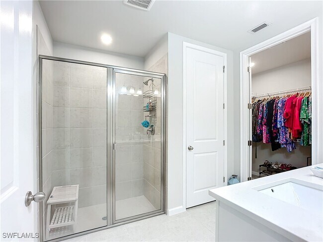 Building Photo - 4664 Arboretum Cir