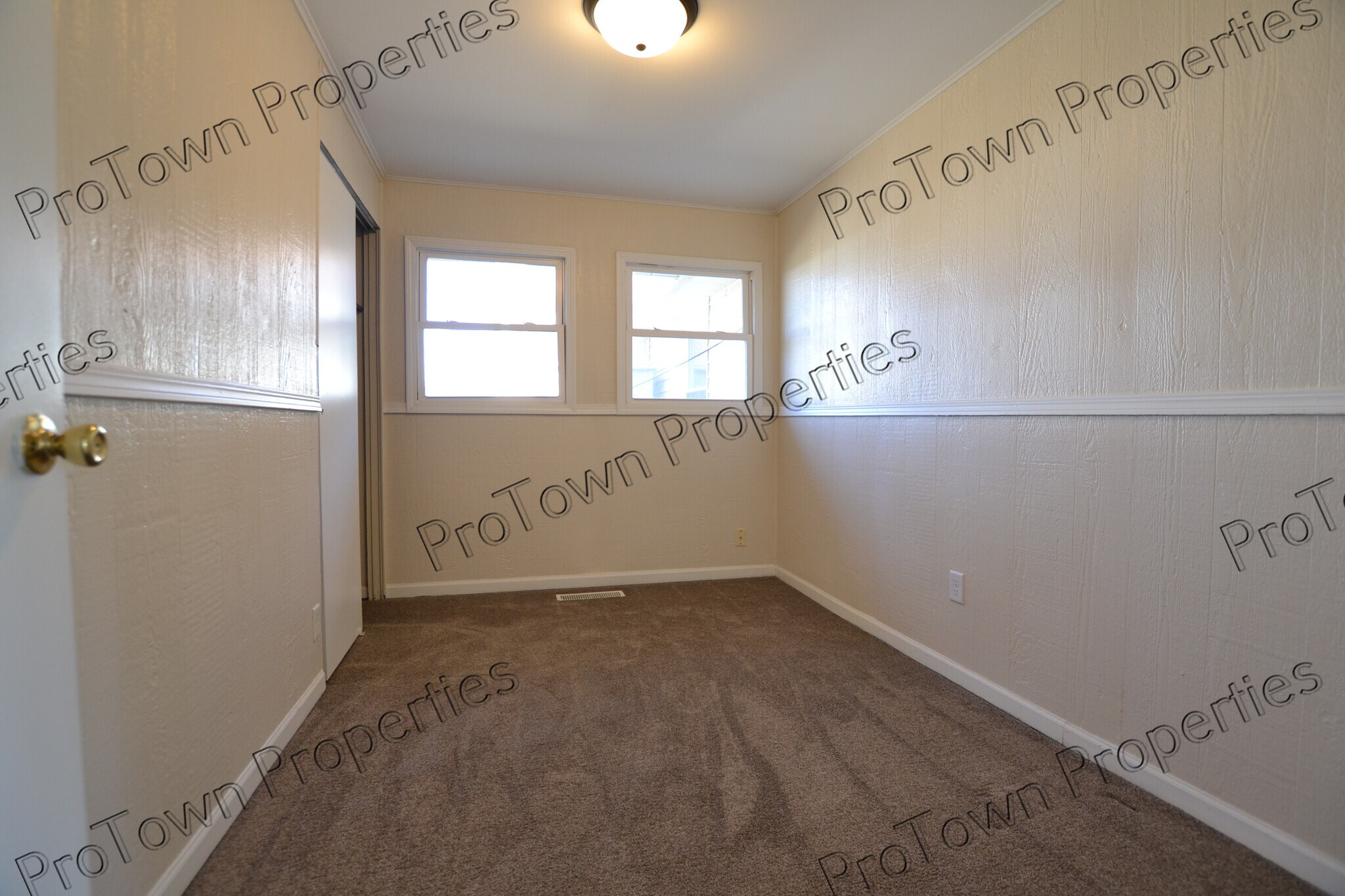 Building Photo - 1251 W Marion St