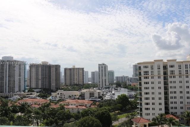 Building Photo - 20000 E Country Club Dr