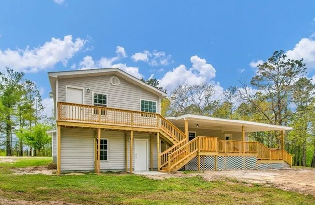 Building Photo - NEW LISTING!!!!!