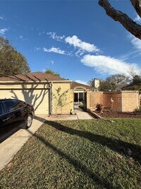 Building Photo - 4027 Summit Valley Dr