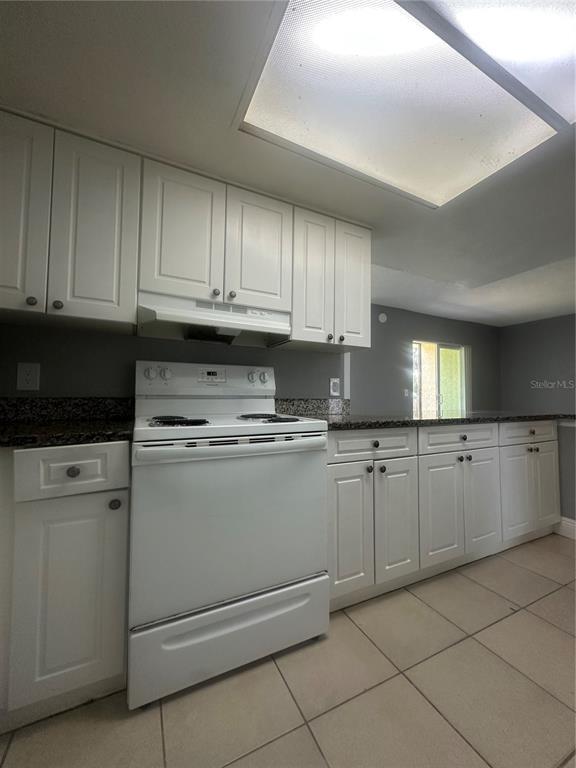 Building Photo - 2401 Barley Club Ct