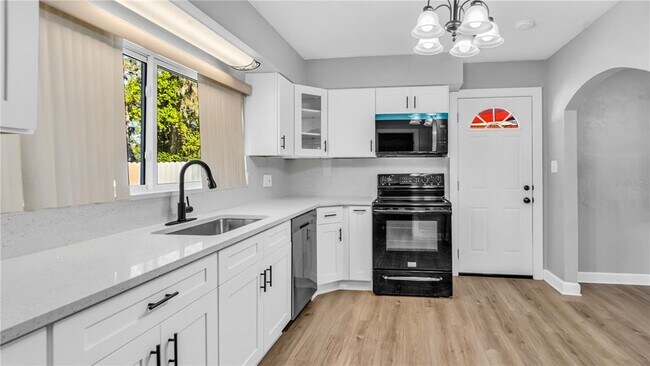 Building Photo - 11912 McMullen Loop