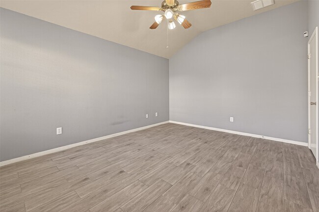 Building Photo - 19434 Brook Village Rd