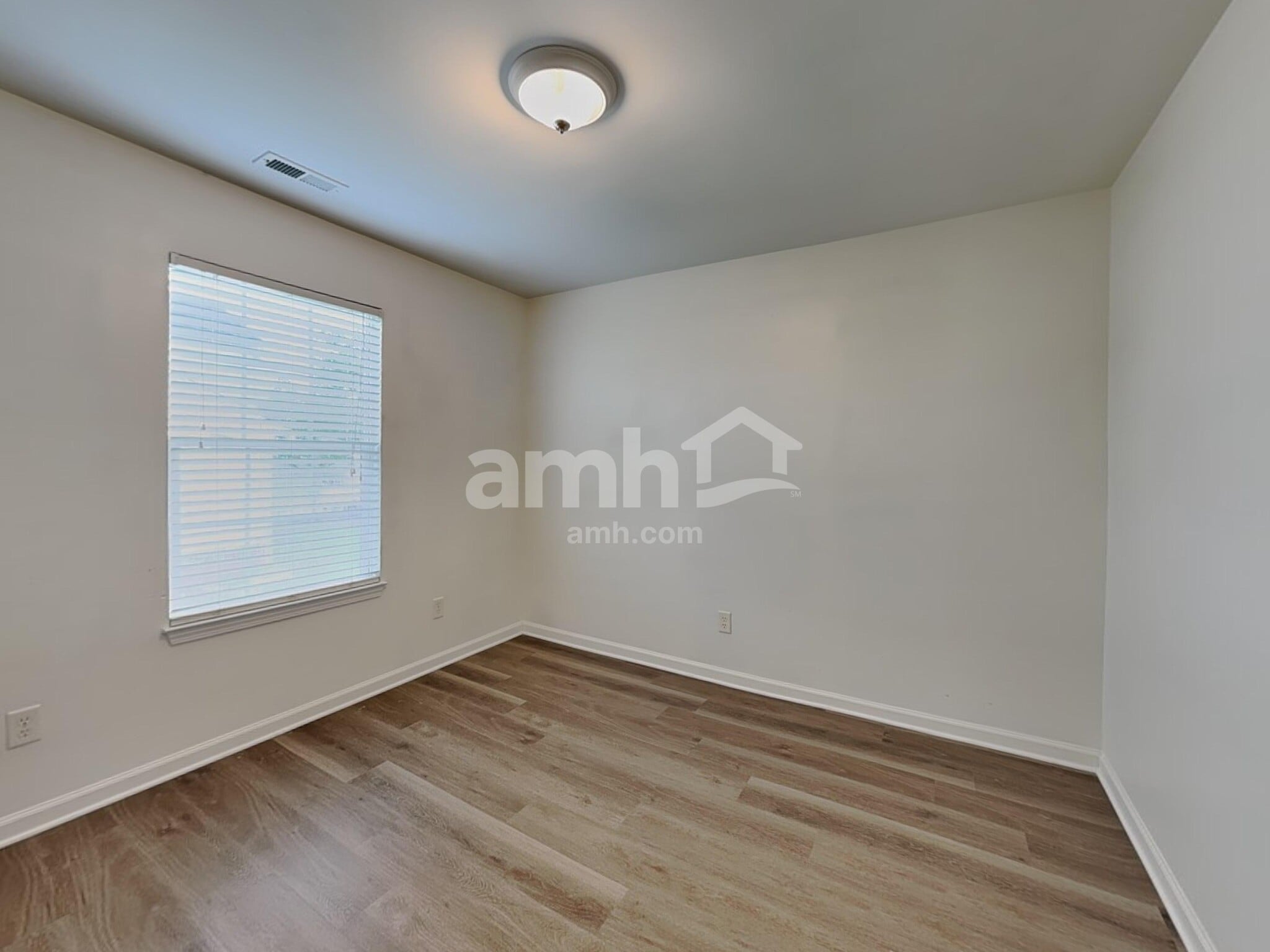 Building Photo - 1516 Clover Ridge Ct