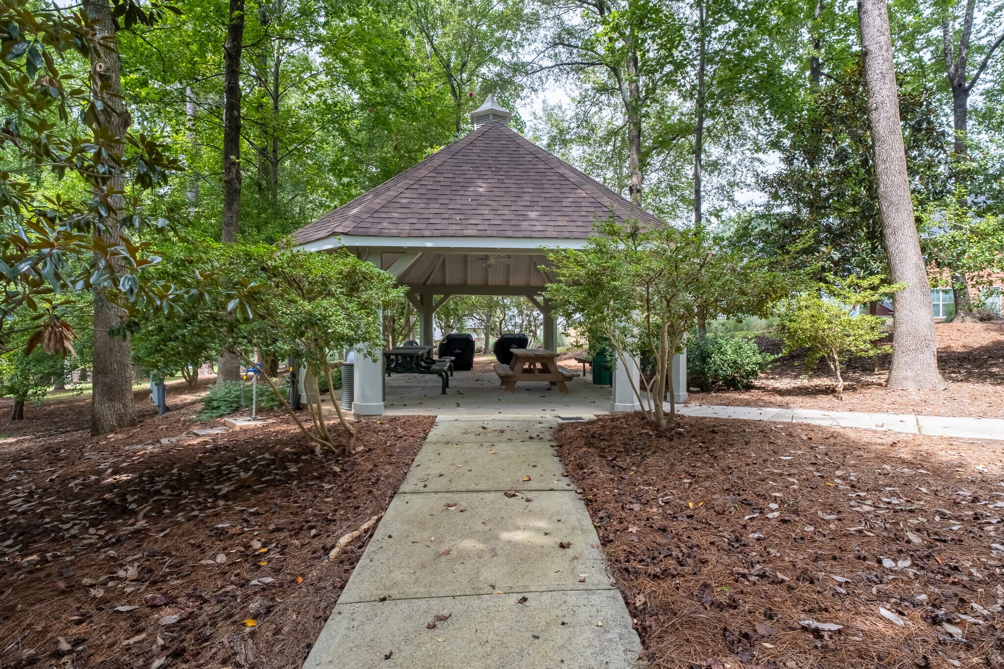 Building Photo - 1484 Gates Cir SE