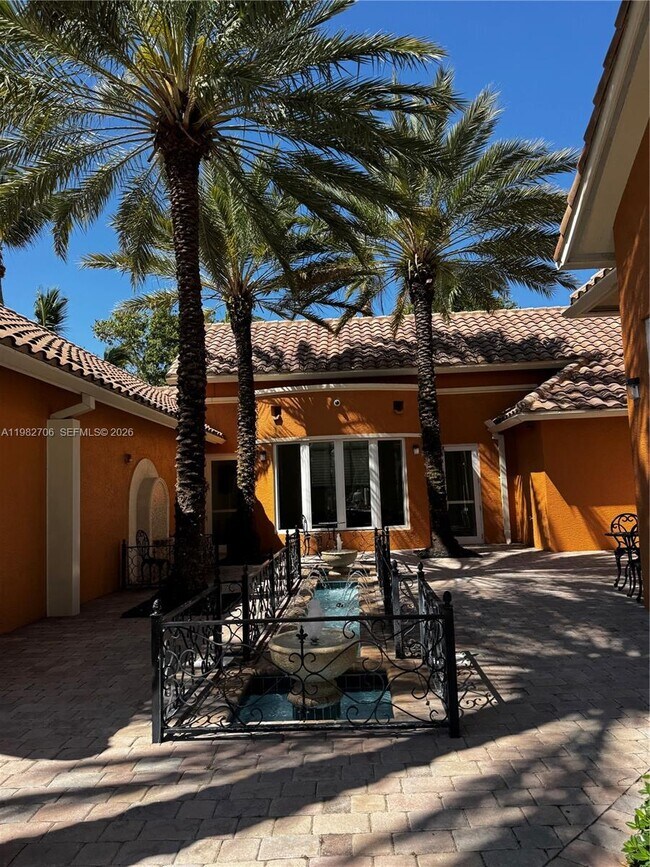 Building Photo - 3340 NE 190th St