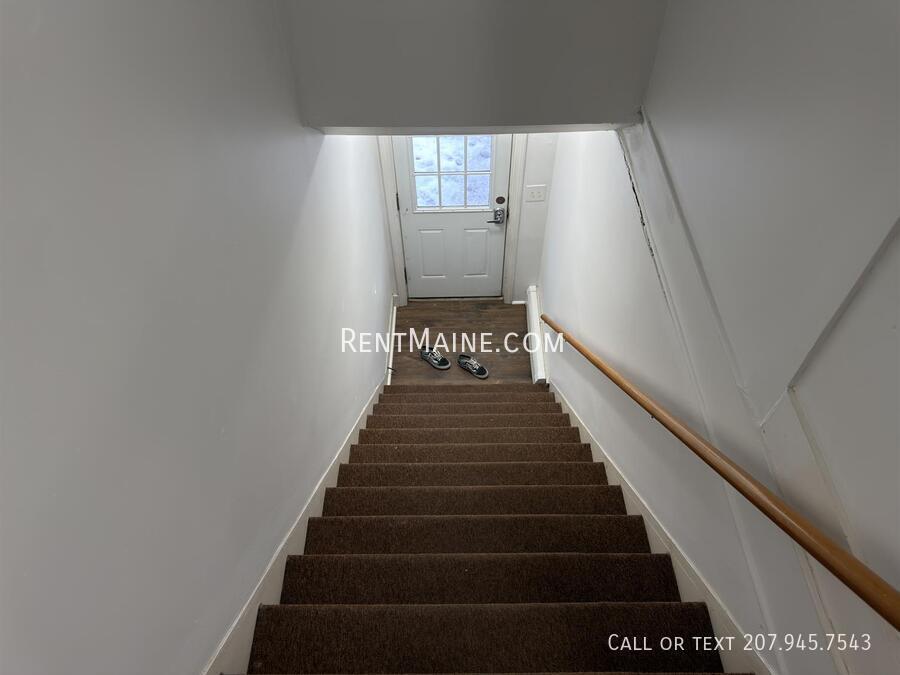 Building Photo - 116 Elm St