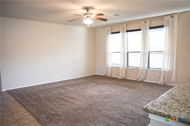 Building Photo - 6006 Ambrose Cir