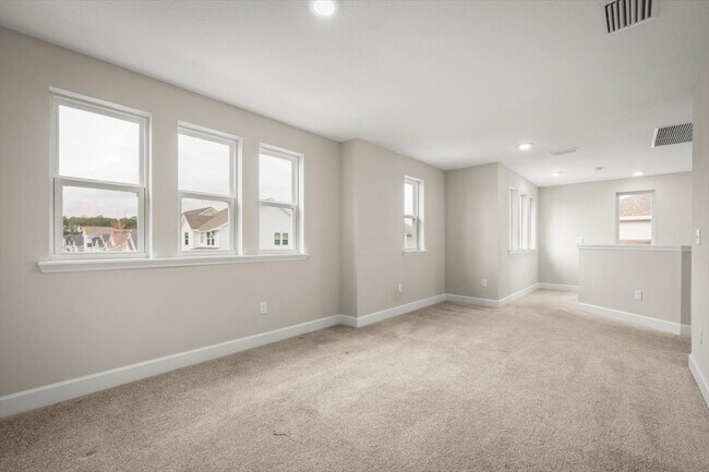 Building Photo - 63 Millenia Dr