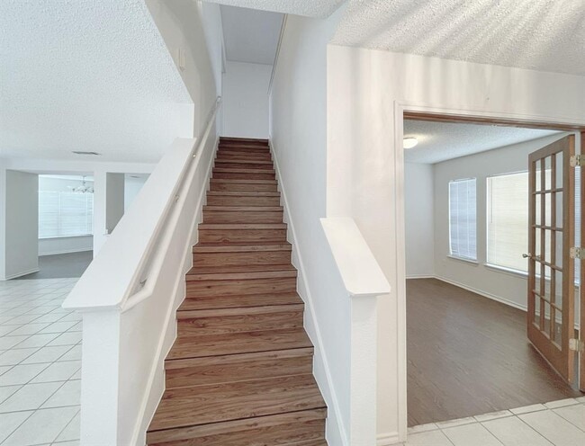 Building Photo - 2812 High Point Cove