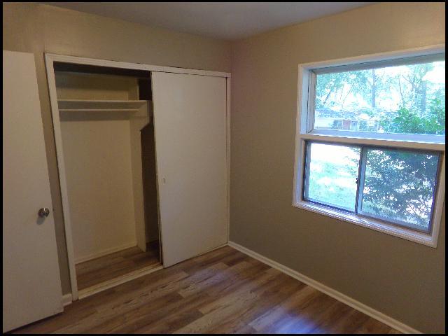 Building Photo - 3 N Meadowcliff Cir