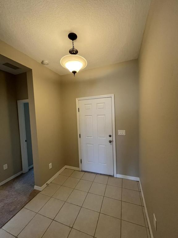 Building Photo - 12119 Ledbury Commons Dr